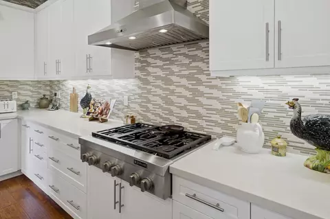 Kitchen - 51250 Charlbury St, Indio, CA 92201 photo 3 of 4