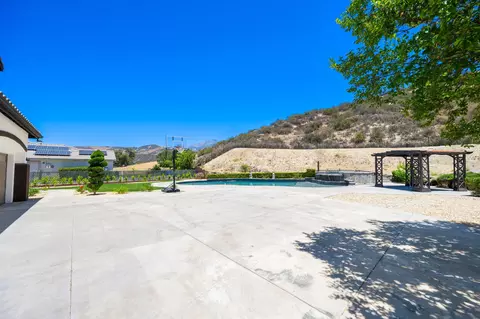 Exterior - 13435 Canyon Crest Rd, Yucaipa, CA 92399 photo 5 of 18