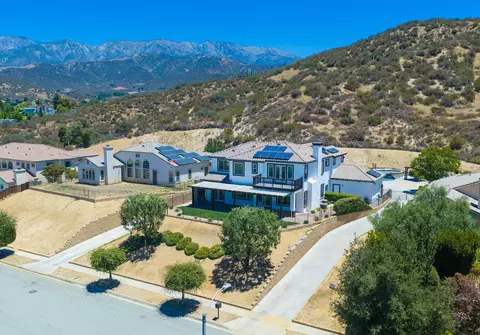 View/Area - 13435 Canyon Crest Rd, Yucaipa, CA 92399 photo 4 of 13