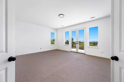 Bedroom - 13435 Canyon Crest Rd, Yucaipa, CA 92399 photo 2 of 7