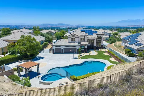 View/Area - 13435 Canyon Crest Rd, Yucaipa, CA 92399 photo 11 of 13