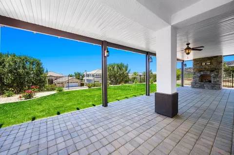 Exterior - 13435 Canyon Crest Rd, Yucaipa, CA 92399 photo 15 of 18