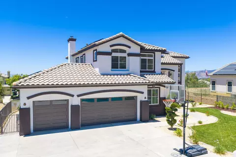 Exterior - 13435 Canyon Crest Rd, Yucaipa, CA 92399 photo 4 of 18