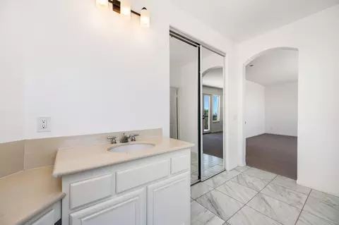 Bath - 13435 Canyon Crest Rd, Yucaipa, CA 92399 photo 4 of 5