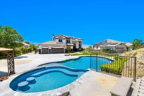 Exterior - 13435 Canyon Crest Rd, Yucaipa, CA 92399 photo 10 of 18