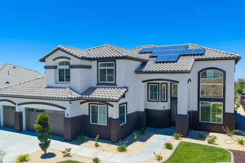 Exterior - 13435 Canyon Crest Rd, Yucaipa, CA 92399 photo 2 of 18