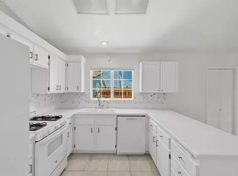 Kitchen - 47800 Madison St, Indio, CA 92201 photo 1 of 4