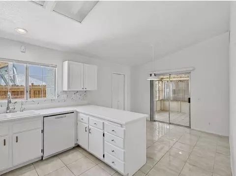 Kitchen - 47800 Madison St, Indio, CA 92201 photo 3 of 4