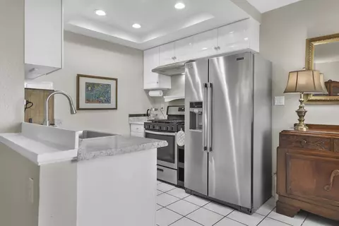 Kitchen - 82841 Davis Dr, Indio, CA 92201 photo 1 of 3