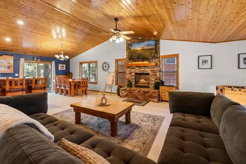 Living - 41640 Mockingbird Dr, Big Bear Lake, CA 92315 photo 1 of 3