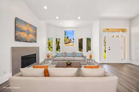 340 Augusta Dr, Palm Desert, CA 92211
