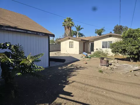 9262 Camulos Ave, Montclair, CA 91763 photo 4