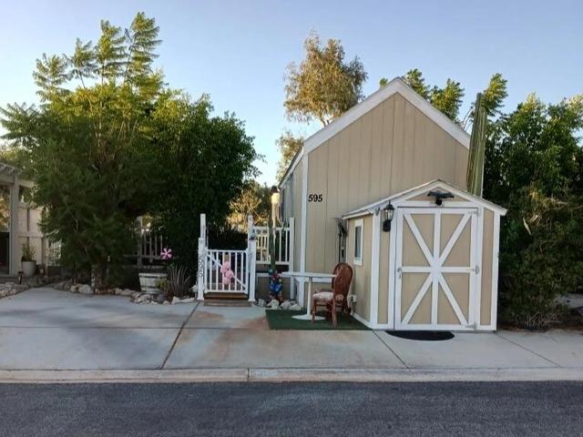 70200 Dillon Rd, Desert Hot Springs, CA 92241