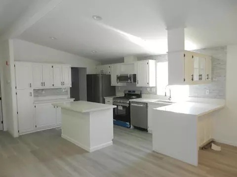 Kitchen - 98940 Surfside Ave, Mecca, CA 92254 photo 1 of 3