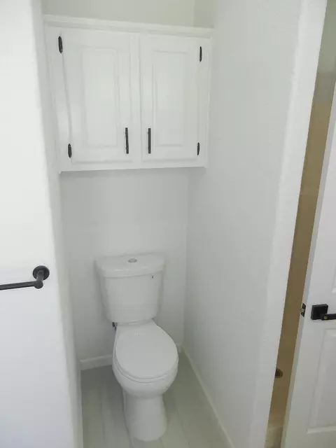 Bath - 98940 Surfside Ave, Mecca, CA 92254 photo 2 of 9