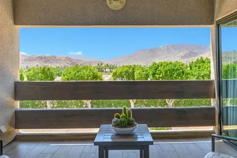 255 S Avenida Caballeros, Palm Springs, CA 92262