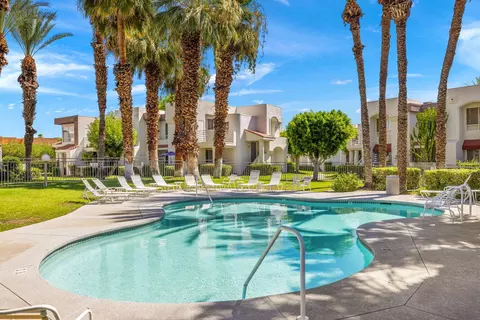 401 S El Cielo Rd, Palm Springs, CA 92262