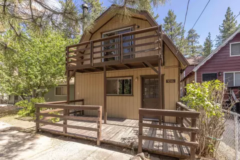 1016 Robinhood Blvd, Big Bear City, CA 92314
