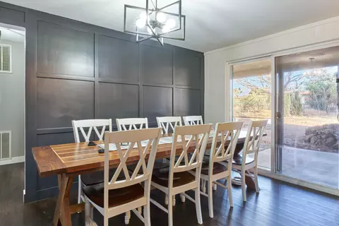 Dining - 56771 Piute Trl, Yucca Valley, CA 92284 photo 3 of 3