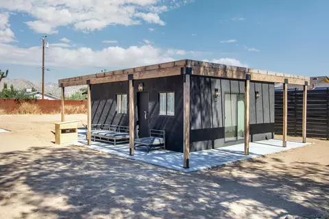 Exterior - 7438 Deer Trl, Yucca Valley, CA 92284 photo 4 of 14