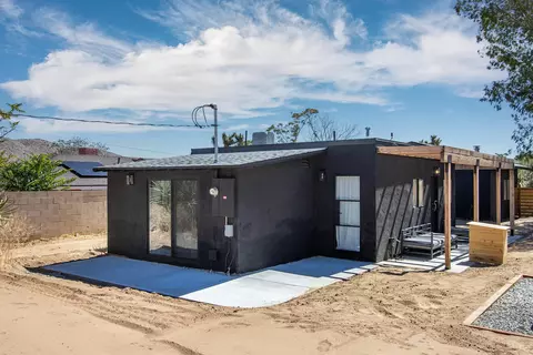 Exterior - 7438 Deer Trl, Yucca Valley, CA 92284 photo 8 of 14