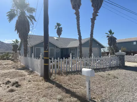 3747 Capri Rd, Thermal, CA 92274 photo 4