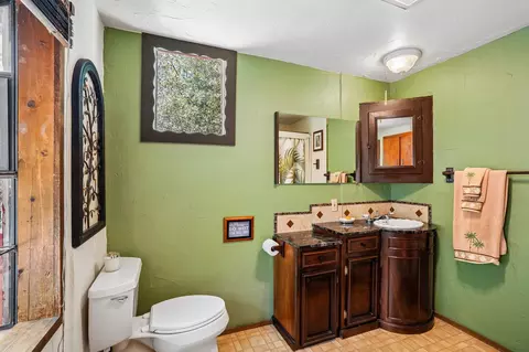 Bath - 24765 Schaffer Dr, Idyllwild, CA 92549 photo 1 of 3