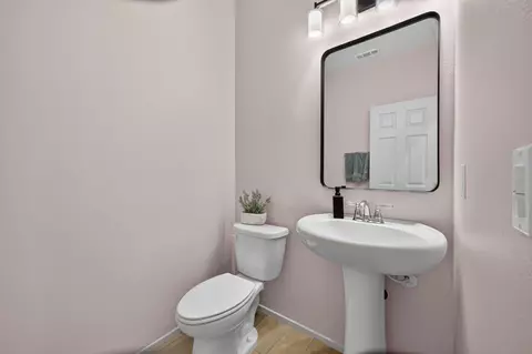 Bath - 42820 Gazapo Ct, Indio, CA 92203 photo 1 of 4