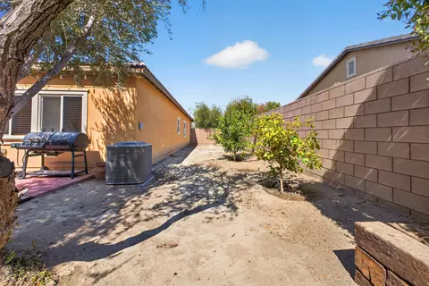 Exterior - 42820 Gazapo Ct, Indio, CA 92203 photo 9 of 10