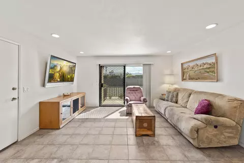 31200 Landau Blvd, Cathedral City, CA 92234