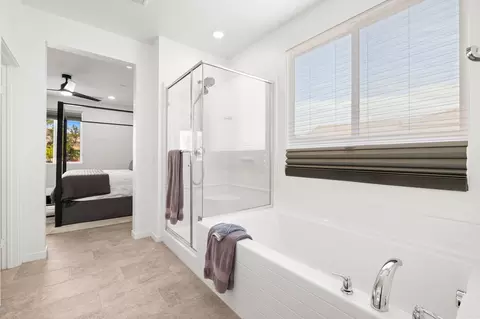 Bath - 82144 Paradiso Dr, Indio, CA 92203 photo 1 of 3