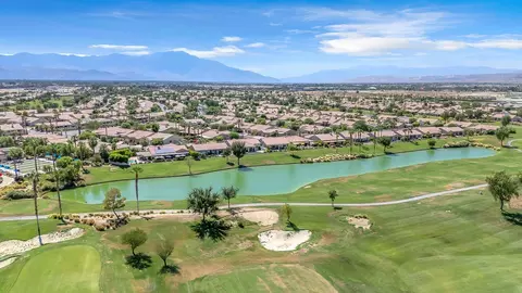 View/Area - 40090 Corte Refugio, Indio, CA 92203 photo 4 of 10
