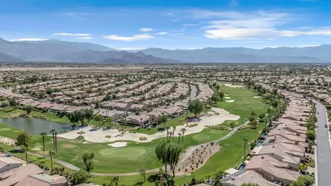 View/Area - 40090 Corte Refugio, Indio, CA 92203 photo 6 of 10