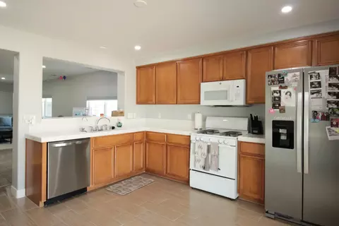 Kitchen - 1478 Gemini Ave, Thermal, CA 92274 photo 2 of 2