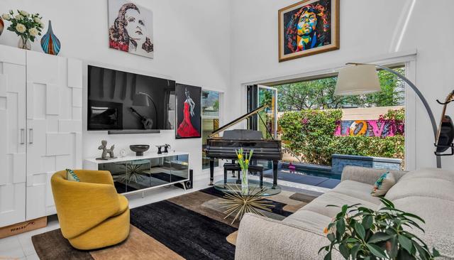 2732 Sunrise Sonata Ln, Palm Springs, CA 92262
