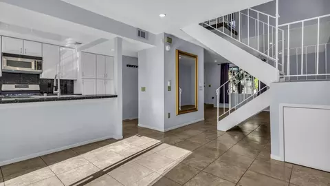 266 E Via Escuela, Palm Springs, CA 92262