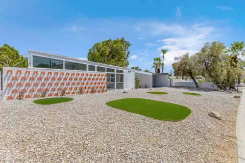 2410 N Starr Rd, Palm Springs, CA 92262