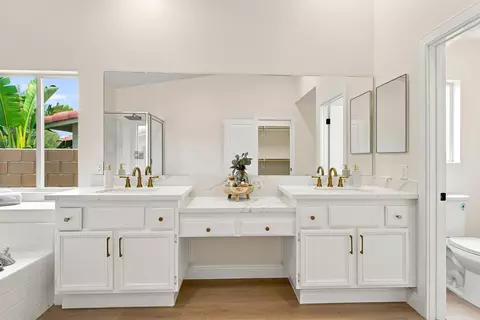 Bath - 81059 Aurora Ave, Indio, CA 92201 photo 3 of 4