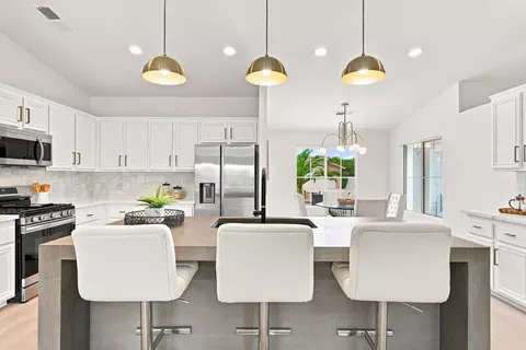 Kitchen - 81059 Aurora Ave, Indio, CA 92201 photo 4 of 5
