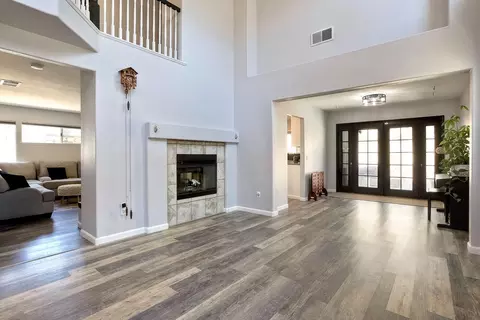 Entry Way - 31546 Golden Lion Dr, Temecula, CA 92591 photo 2 of 5