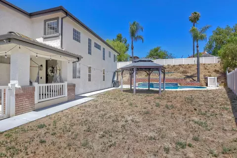 Exterior - 31546 Golden Lion Dr, Temecula, CA 92591 photo 5 of 6