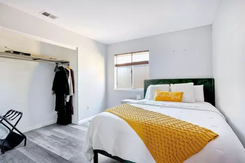 Bedroom - 31546 Golden Lion Dr, Temecula, CA 92591 photo 1 of 4