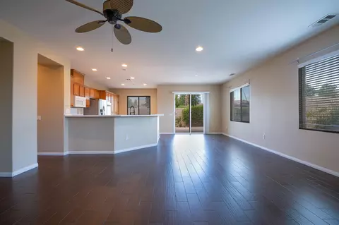 Living - 82013 Cochran Dr, Indio, CA 92201 photo 2 of 4