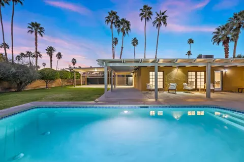 971 E San Lucas Rd, Palm Springs, CA 92264