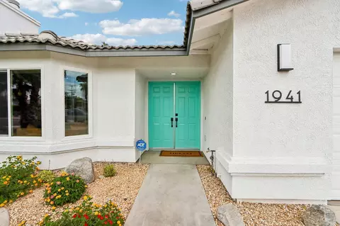 1941 Marguerite St, Palm Springs, CA 92264