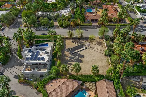 430 S Patencio Rd, Palm Springs, CA 92262