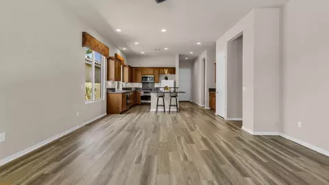 Living - 39838 Calle Coche, Indio, CA 92203 photo 4 of 5
