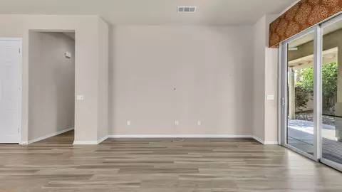 Living - 39838 Calle Coche, Indio, CA 92203 photo 3 of 5