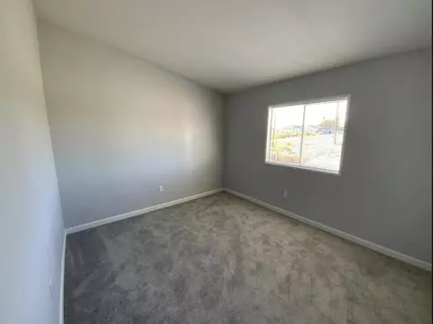Bedroom - 2865 Treadwell Blvd, Thermal, CA 92274 photo 4 of 7