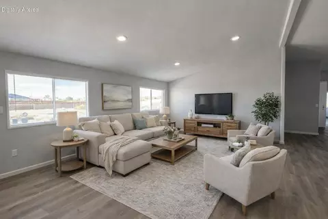 Living - 2865 Treadwell Blvd, Thermal, CA 92274 photo 2 of 5